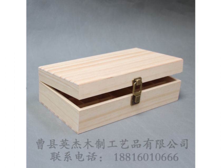 點擊查看詳細信息<br>標題：高檔精油木盒 閱讀次數(shù)：2385